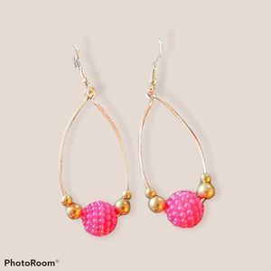 Rin's Unique Boutique - Handmade - Pink Beaded Earrings
